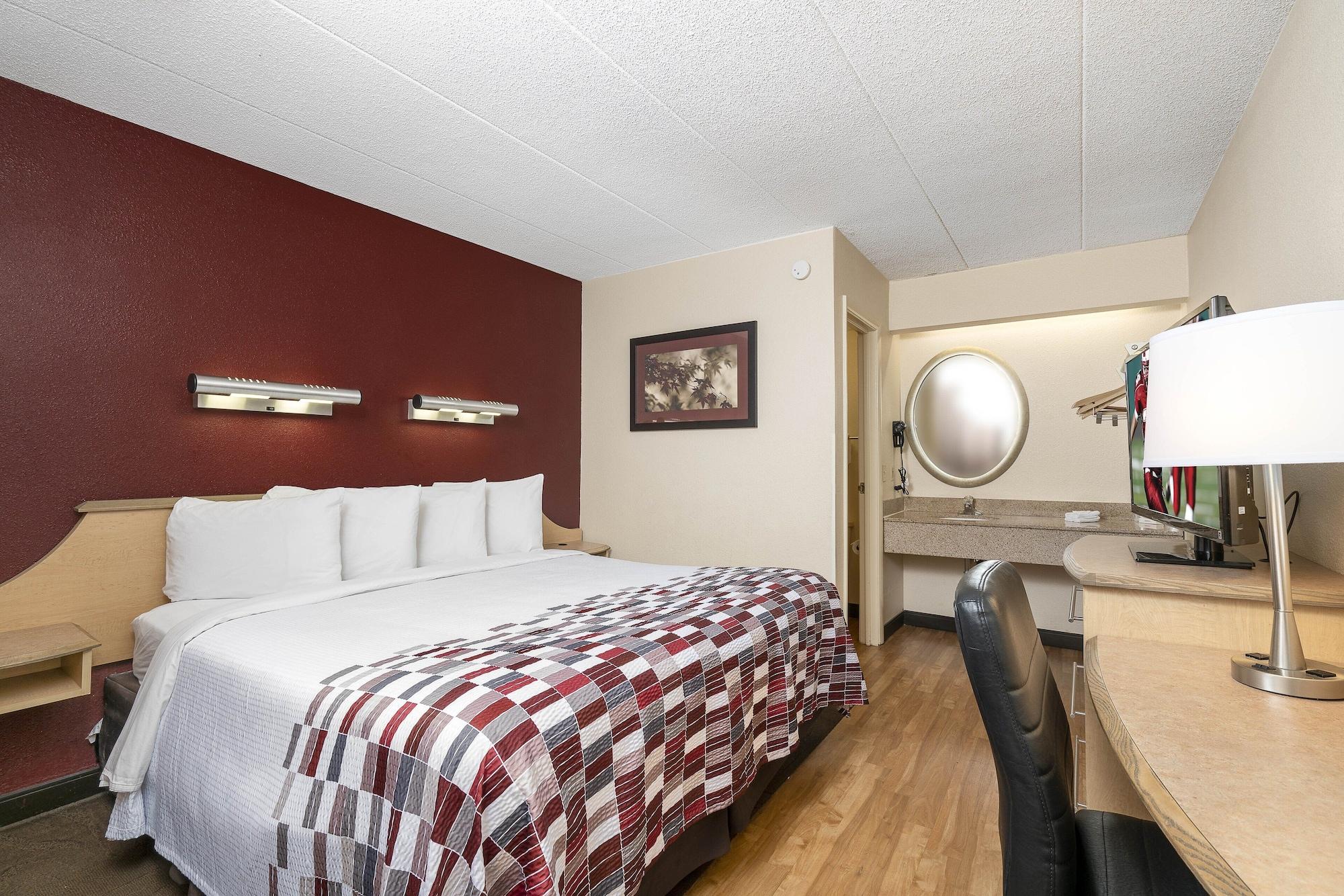 Red Roof Inn Detroit - Dearborn-Greenfield Village Экстерьер фото